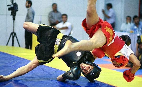 صدرنشینی پارس و شهرداری دامغان در هفته نخست