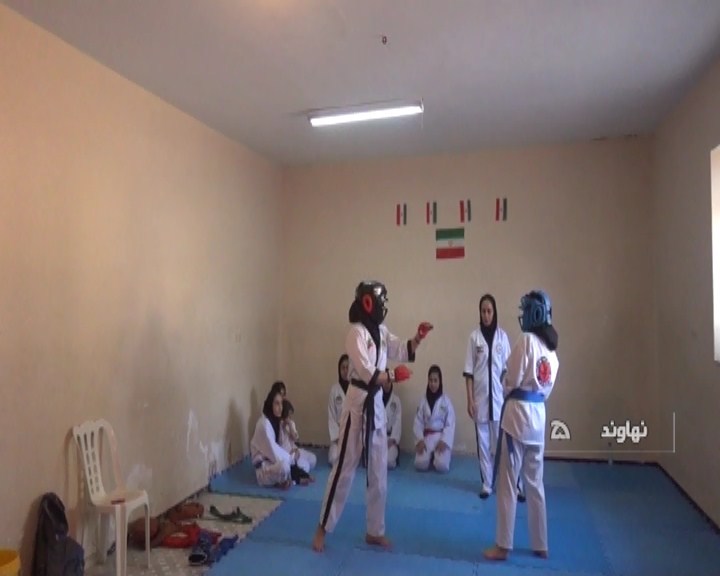بانوان رزم آور نهاوند آماده درخشش در کشور