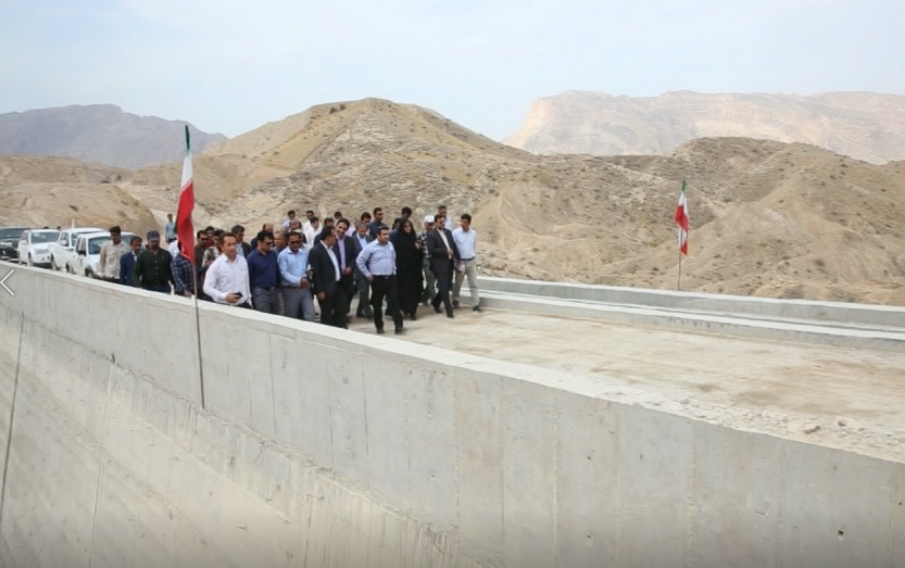 لزوم تسریع در اجرای طرح‌های آب‌شیرین کن در جنوب استان