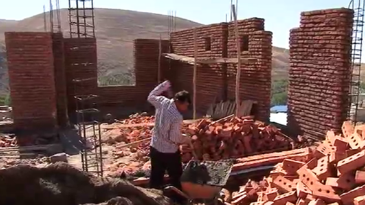 قوانین دست و پاگیر بانکی مانع مقاوم سازی خانه‌های روستایی