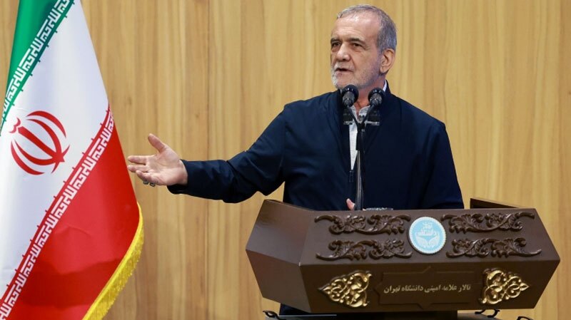 رژیم بعث عراق با همه پشتیبانیها نتوانست ما را از پا درآورد رژیم بعث عراق با همه پشتیبانیها نتوانست ما را از پا درآورد