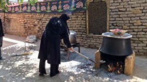 احیای آیین کهن پاگلاب روستای چم علیشاه در روز هفتم محرم