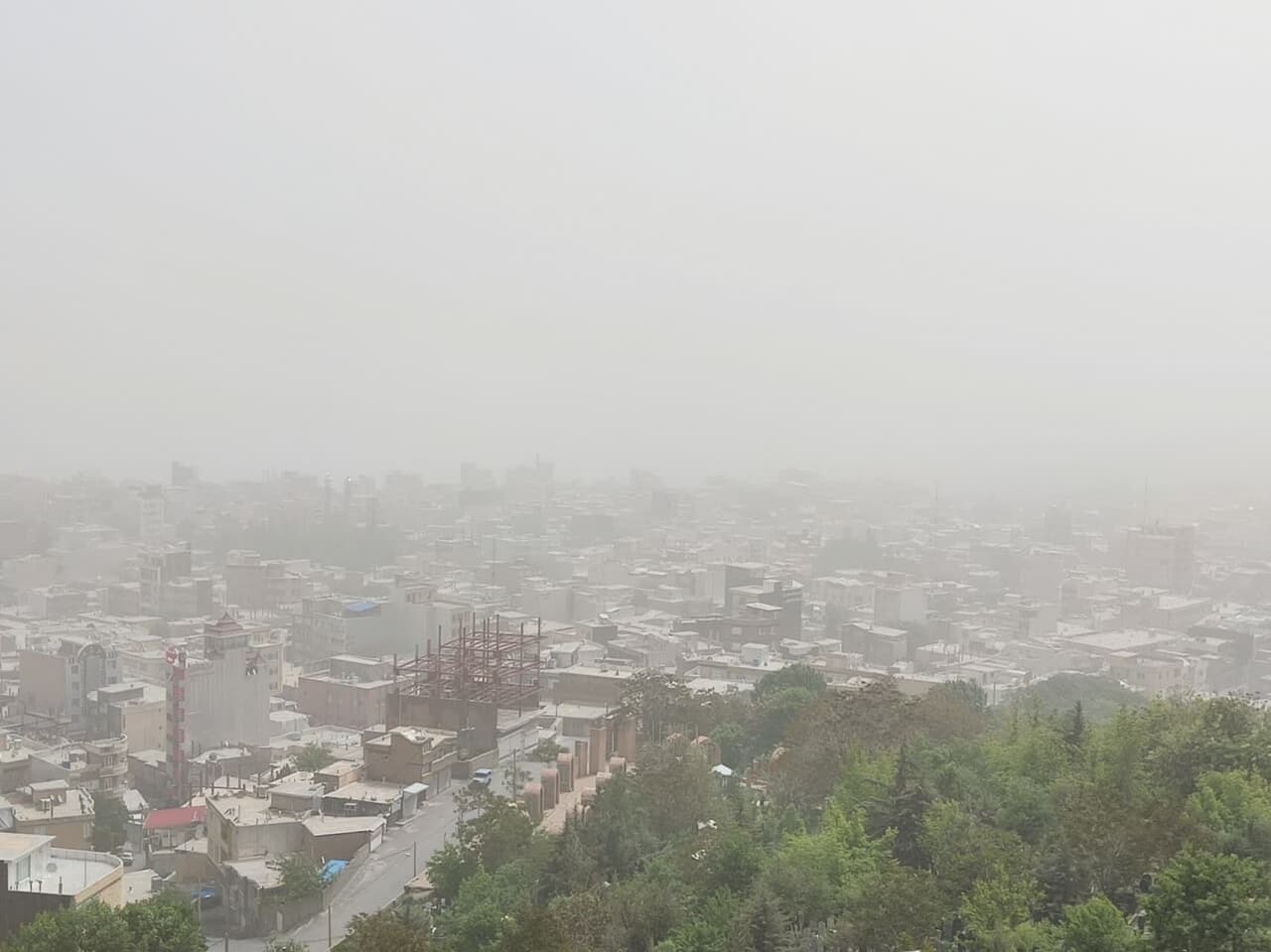 آغاز هفته با گرما و همراهی با گردوخاک در ادامه