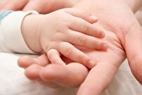 زیباتر از تاریخ رند تولد، خنده‌های شیرین نوزاد است