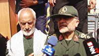 شهیدان هدایتگران جامعه هستند