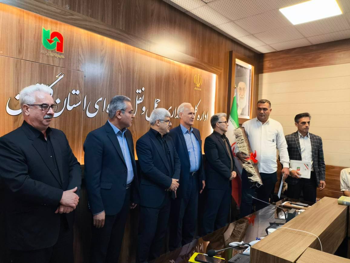 تجلیل از رانندگان ناوگان حمل و نقل عمومی و بین الملل گلستان