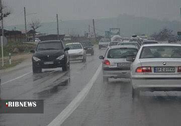 جاده‌های خراسان شمالی بارانی و لغزنده است