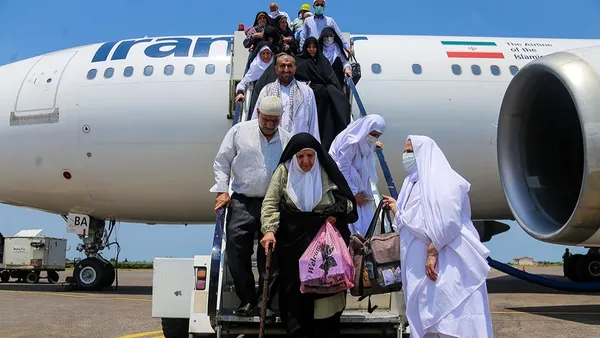 ورود بیش از ۲۰۰ نفر از حجاج کرمانی و هرمزگانی از سرزمین وحی به شیراز ورود بیش از ۲۰۰ نفر از حجاج کرمانی و هرمزگانی از سرزمین وحی به شیراز